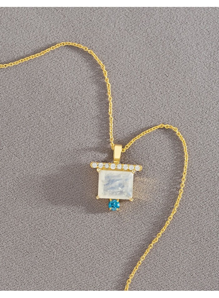 Rectangular-shaped pendant with natural stones