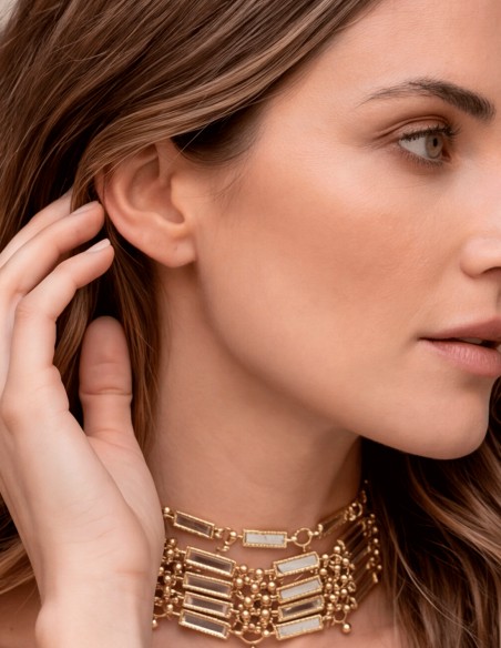 Collier ras-du-cou doré à 8 rangs avec des éléments en miroir