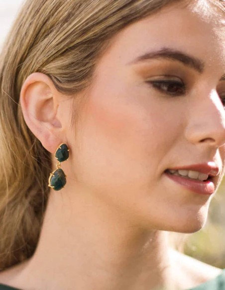 Pendientes con piedras en forma de gota color verde