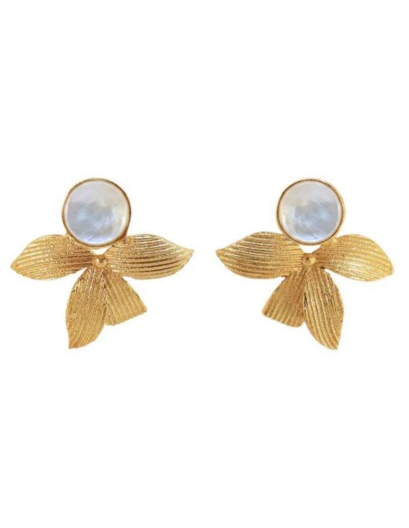 Pendientes dorados con perla y hojas