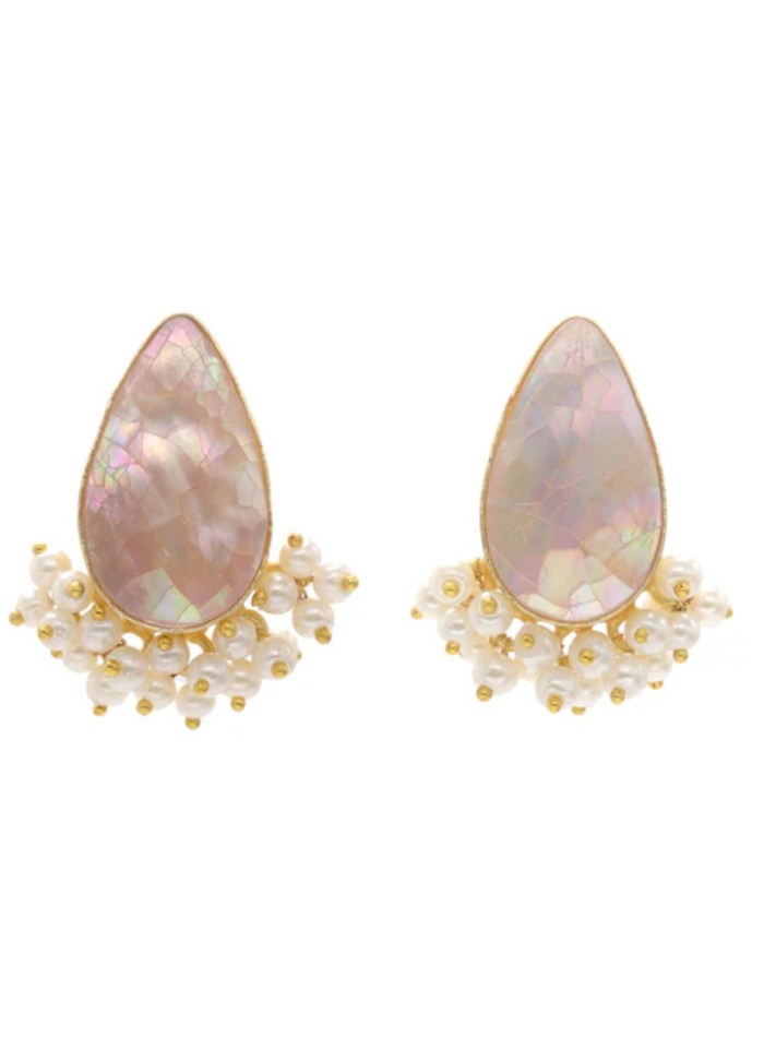 Pendientes de gota rosa con detalle de perlas