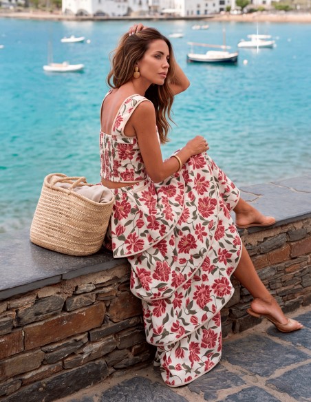 La tenue à motifs floraux la plus romantique et la plus flatteuse pour l’été
