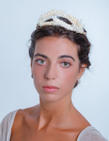 Tiara de novia con semillas naturales preservadas Tiara de novia con semillas naturales preservadas