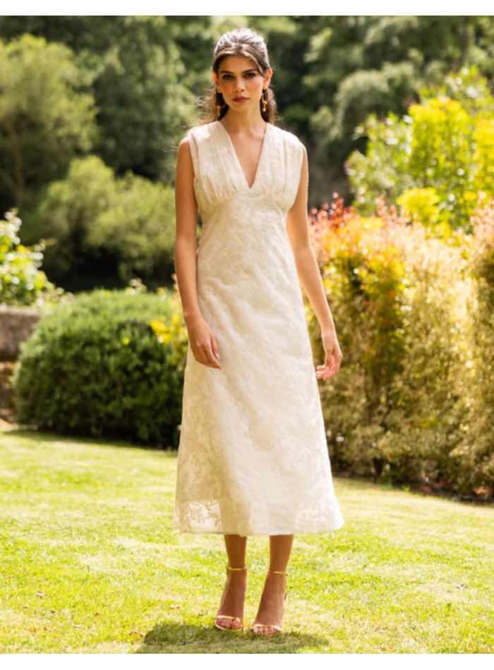 Vestido midi marfil con bordados