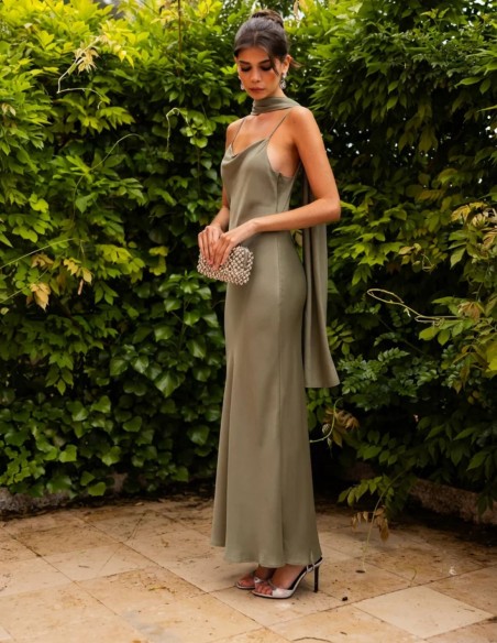 Vestido largo lencero con tirante fino y fular a juego para boda