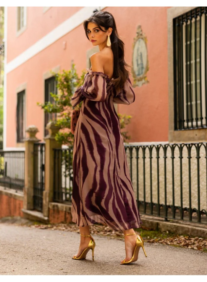 Midi dress with a purple-toned print and a...