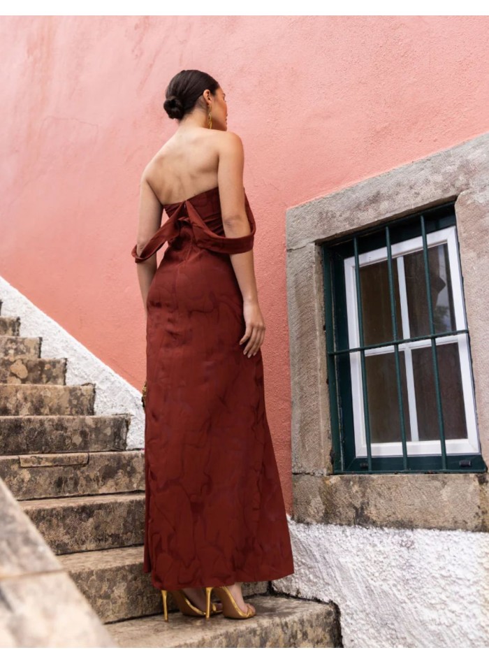 Vestido largo de jacquard con escote caído y caida fluida