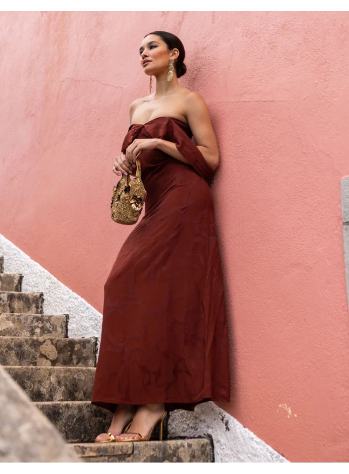 Vestido largo de jacquard con escote caído