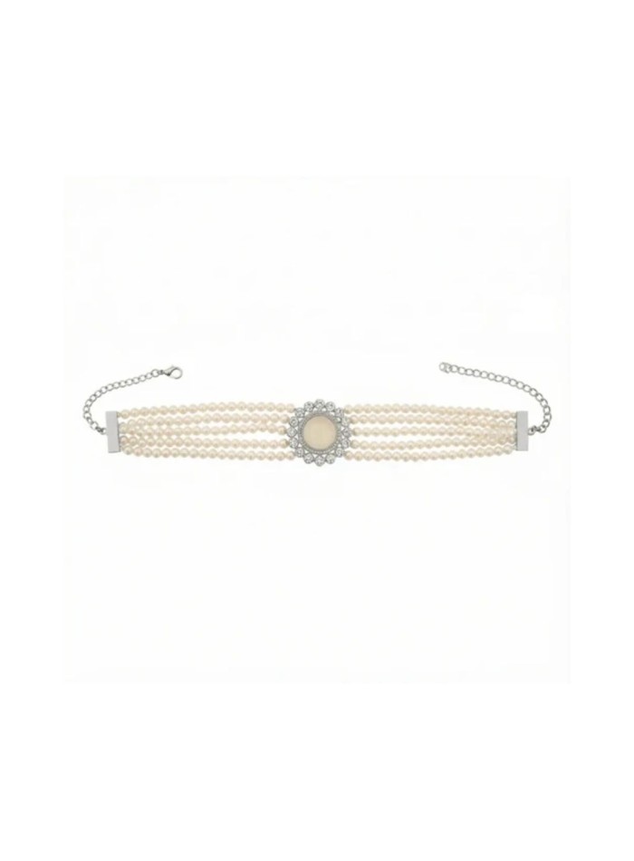Collier ras-du-cou à quatre rangées de perles...