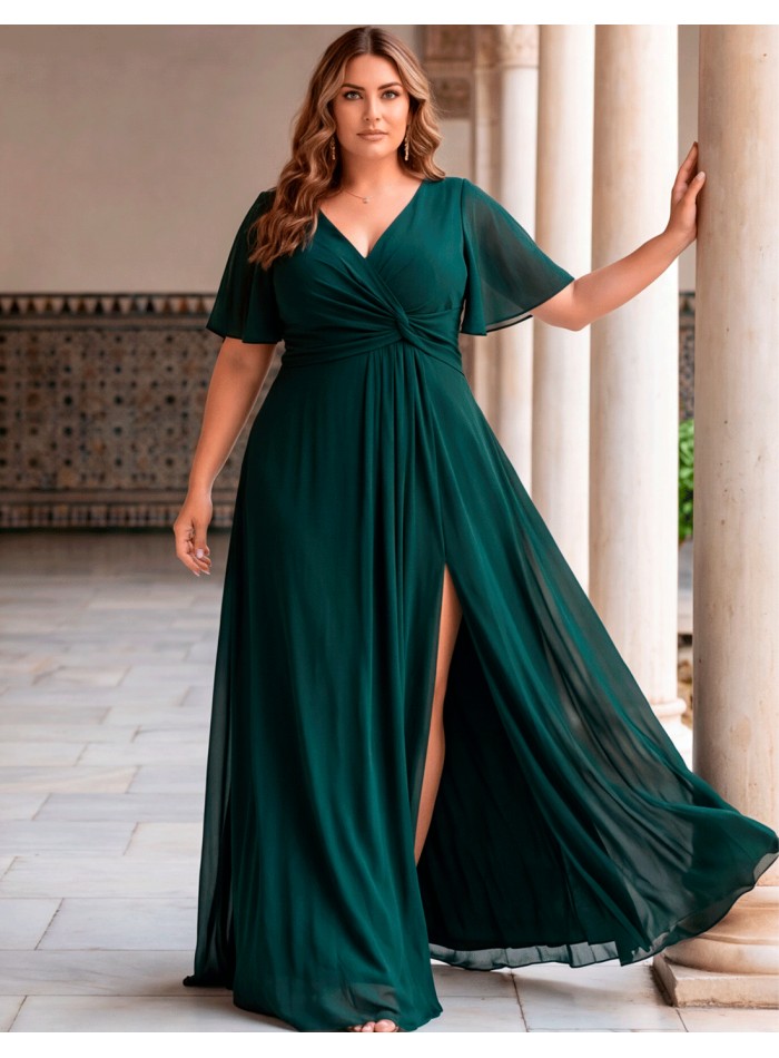 Plus-size long English green party dress with a V-neckline and flowing sleeves