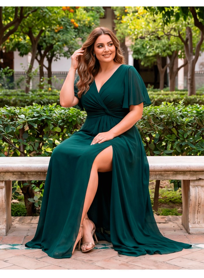 Vestido de fiesta largo en color verde inglés para talla grande con escote en pico, manga fluida