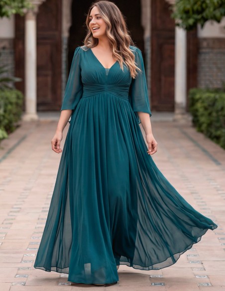 This long evening gown for plus sizes is designed for women who want to feel elegant