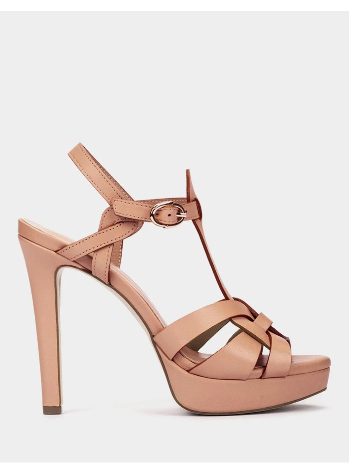 Sandalias de fiesta con plataforma color nude para invitada