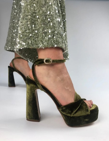 Sandales à talons hauts en velours vert foncé