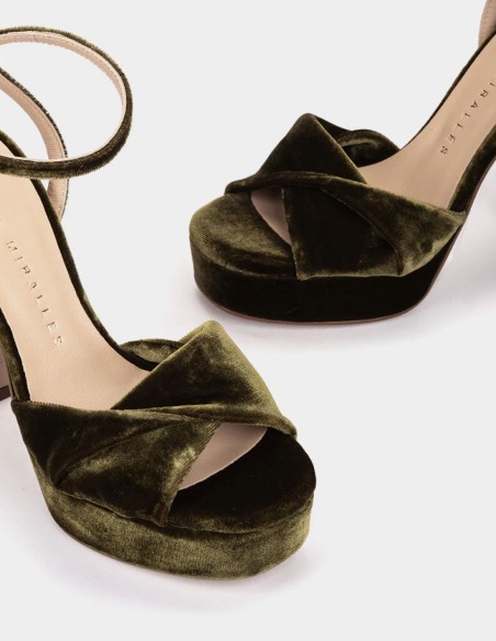 Sandales à talons hauts en velours vert foncé