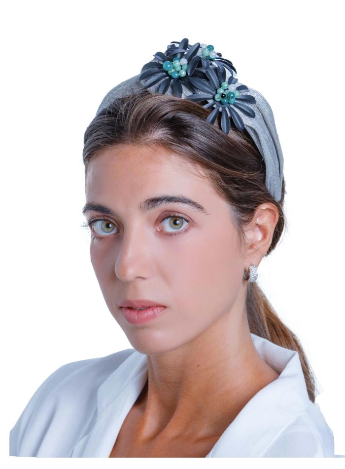 Grey silk headband with jade stones de Margarita Sangiovanni