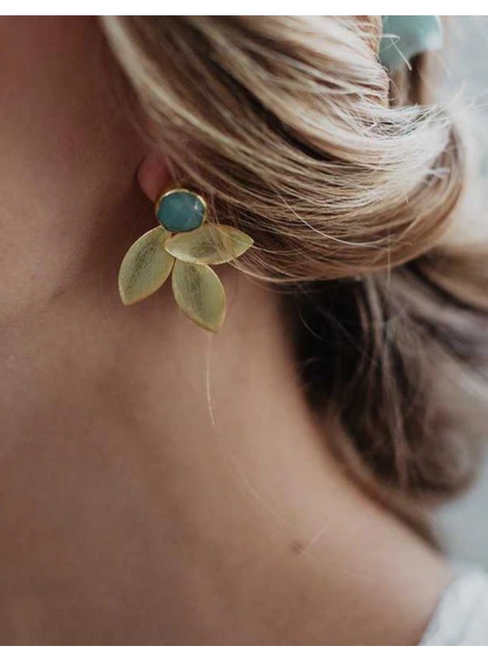 Boucles d'oreilles dorées en forme de feuilles,...