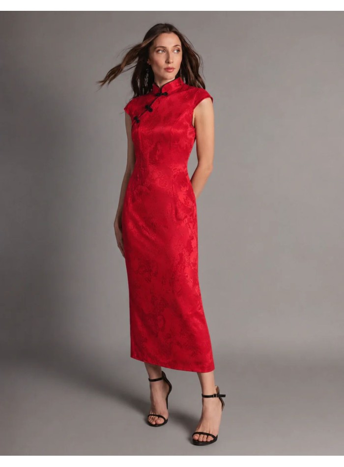 Robe midi rouge en tissu satiné avec un...