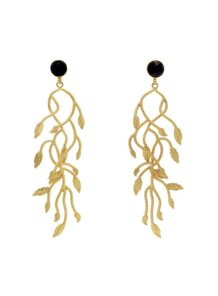 Boucles d'oreilles dorées avec une pierre noire...