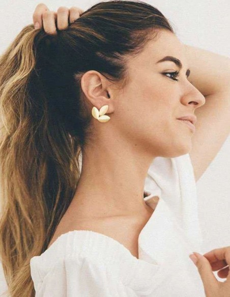 Boucles d'oreilles en forme de feuilles, couleur dorée