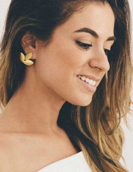 Boucles d'oreilles en forme de feuilles, couleur dorée