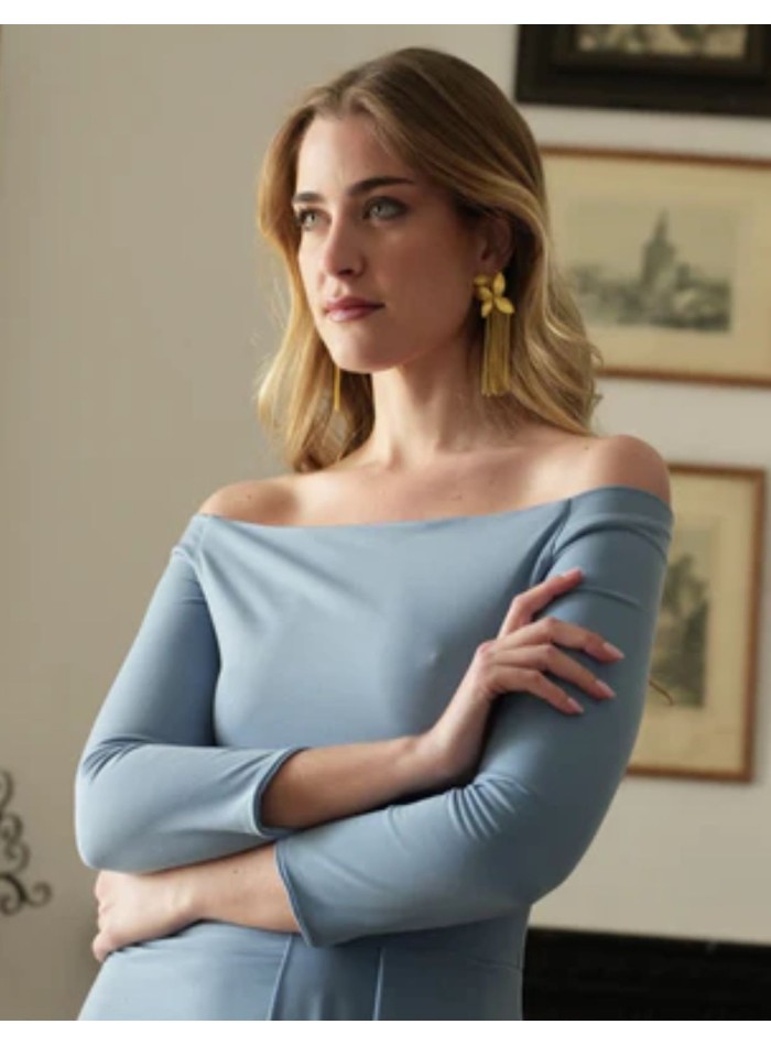 Boucles d'oreilles longues dorées avec motif...