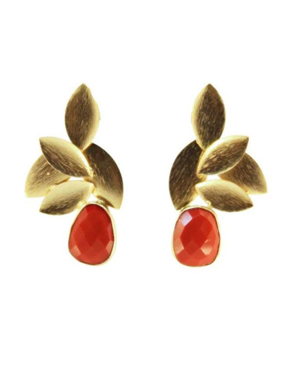 Guest earrings with leaves and a red stone