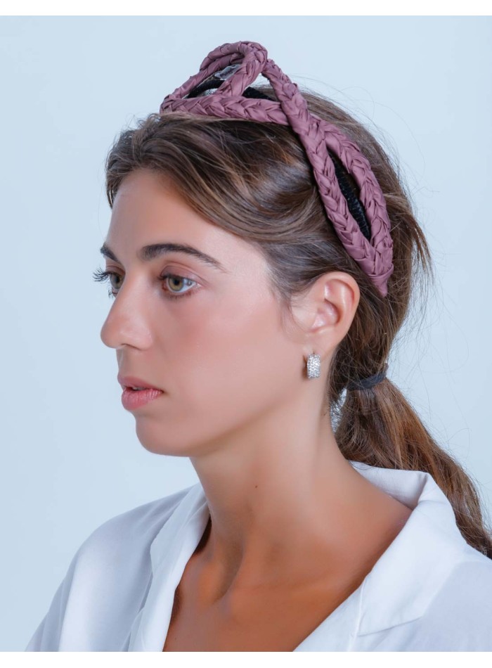 Aubergine cross-braided headband at INVITADISIMA