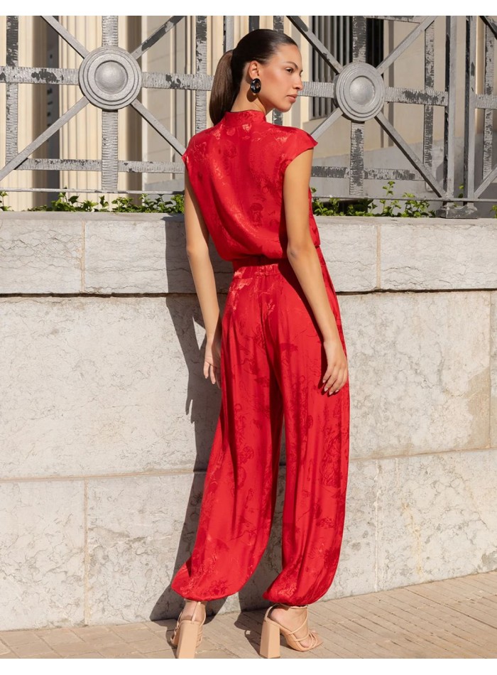 Oriental-style blouse in red satin jacquard
