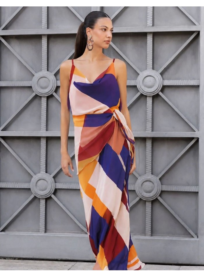 Vestido midi para invitada con estampado geométrico de gasa