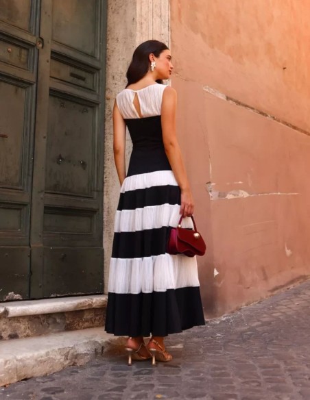 Vestido midi estilo romántico con rayas en blanco y negro