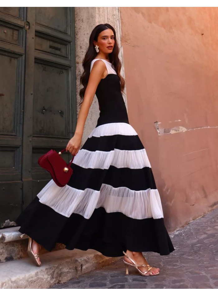 Vestido midi estilo romántico con rayas en...