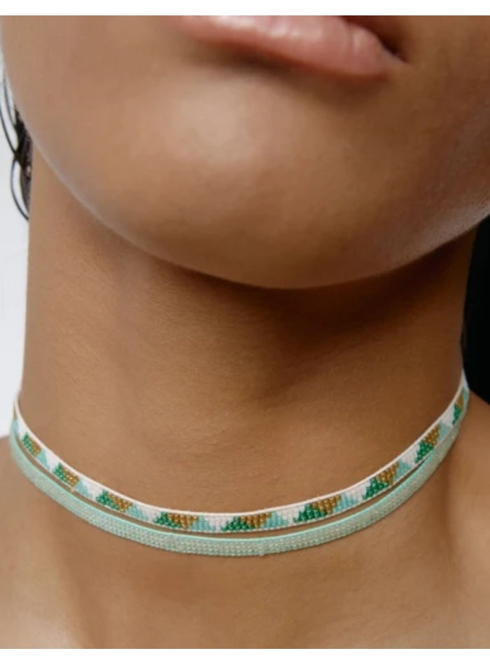Choker artesanal de cuentas de cristal japonés ajustable