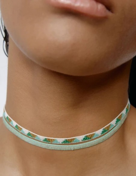 Choker artesanal de cuentas de cristal japonés ajustable