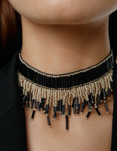Choker de hilo metalizado plateado y negro