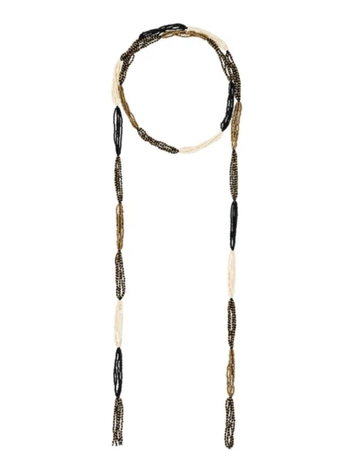 Long collier en fil avec des résines dorées,...