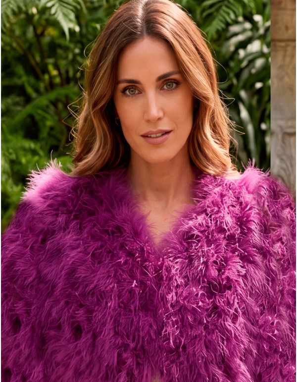 Estola buganvilla de plumas para aportar color y personalidad a tu look 2