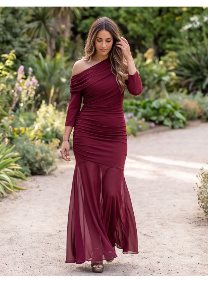 Robe longue bordeaux à manches longues et...