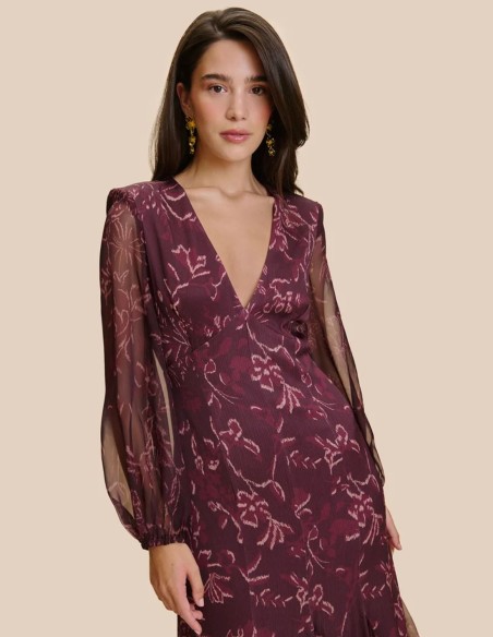 Vestido de invitada largo estampado berenjena con flores