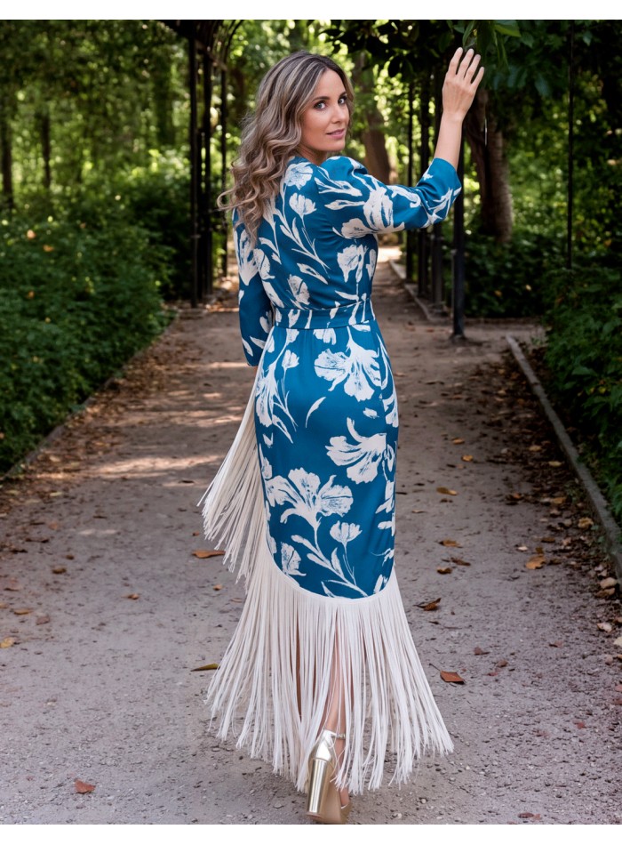 Vestido midi floral con flecos largos y escote cruzado