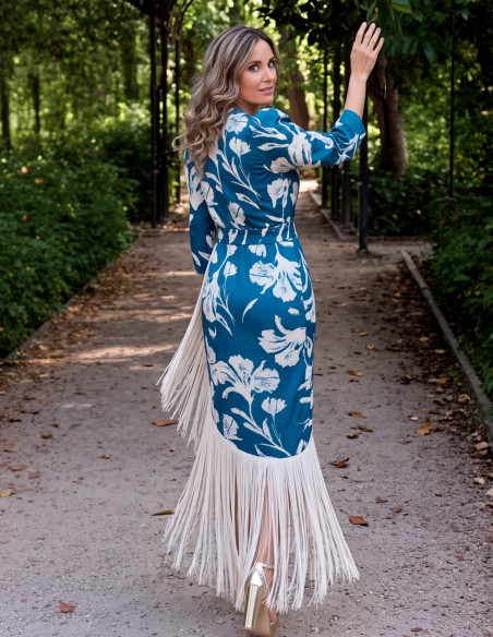 Vestido midi floral con flecos largos y escote cruzado