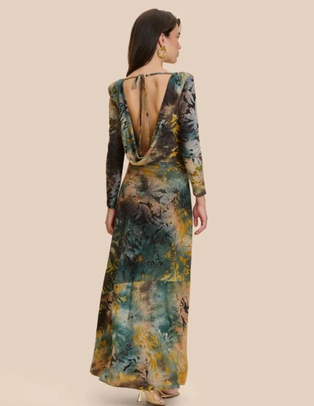 Vestido largo estampado en tonos verdes
