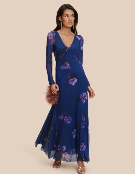 Vestido largo azul estampado con caída recta y fluida
