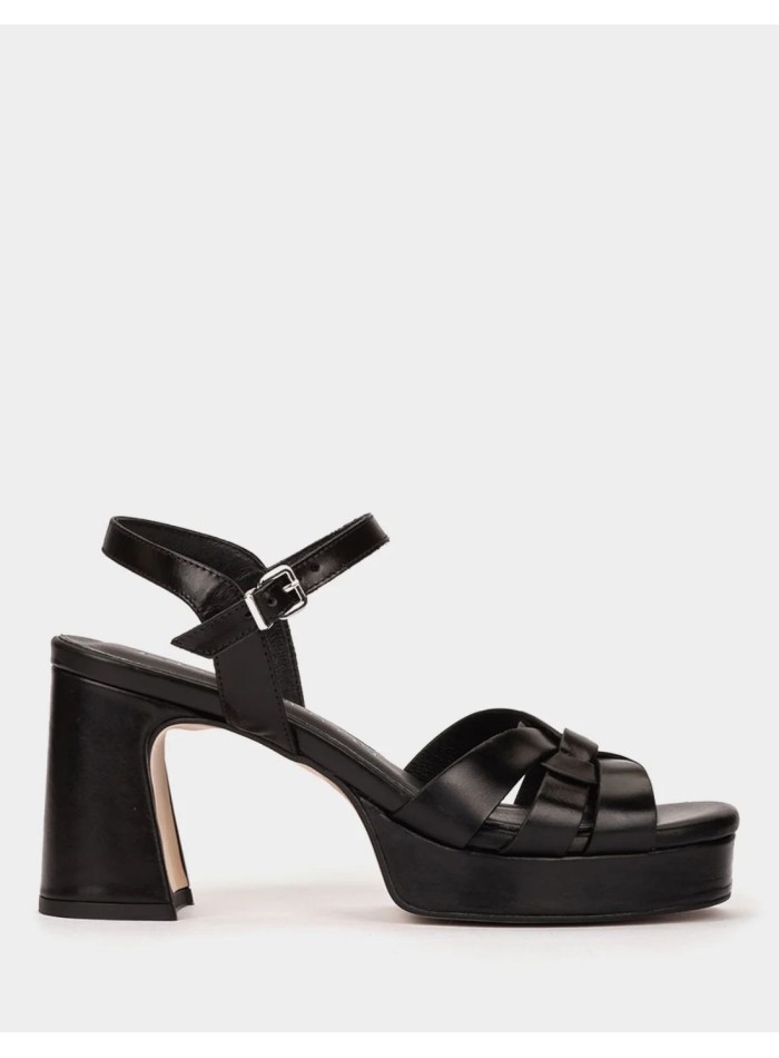 Sandalias negras de tacón de piel para invitada