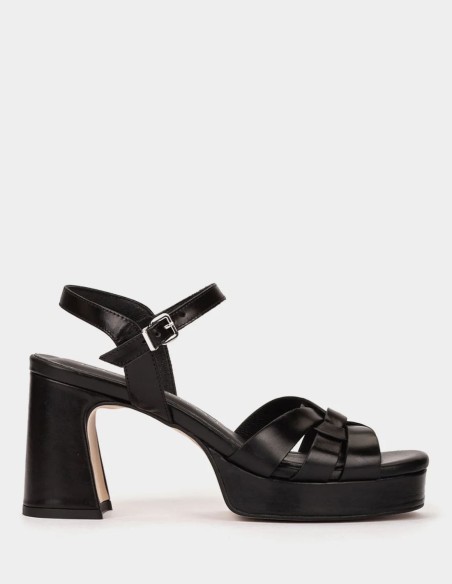 Sandalias negras de tacón de piel para invitada