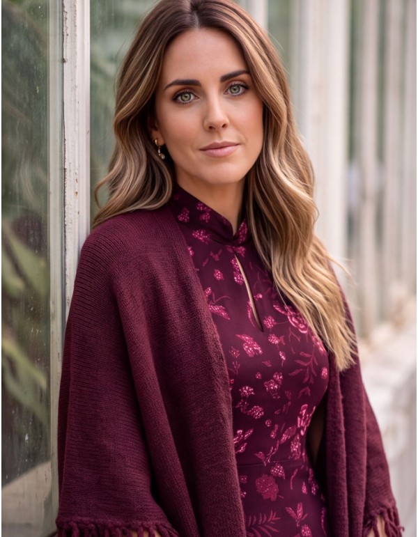 Poncho à franges couleur aubergine 2