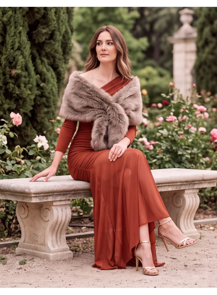 Étole en fourrure synthétique marron clair