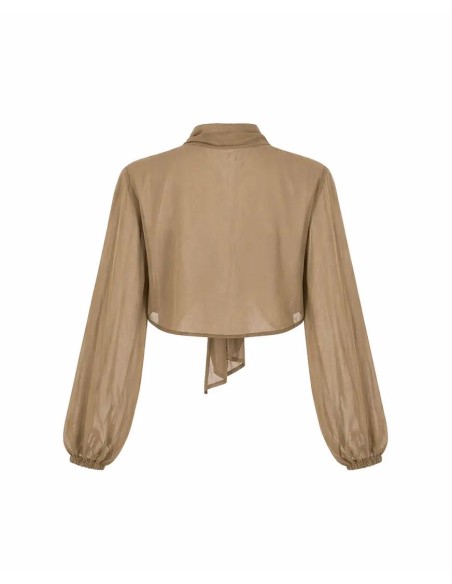 Capa de gasa estilo chaqueta color ocre para invitada
