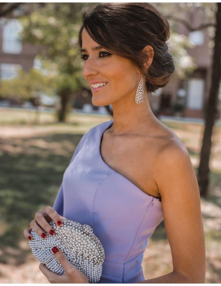 Asymmetric neckline maxi dress in lilac - Invitada Perfecta