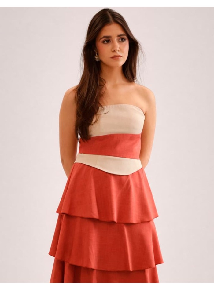 Vestido largo palabra de honor en color coral
